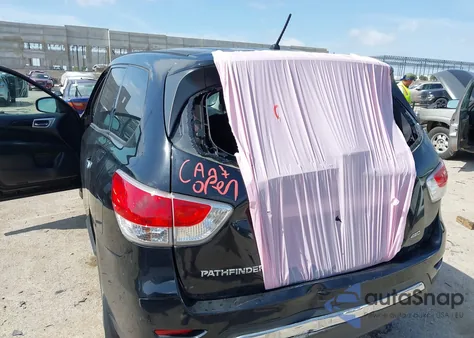 2013 Nissan Pathfinder S z USA, uszkodzony, nr VIN 5N1AR2MM8DC664534